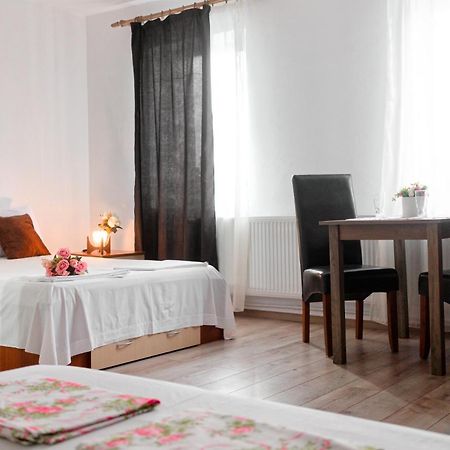 ,, La Maison Concordia " Cincu Екстериор снимка
